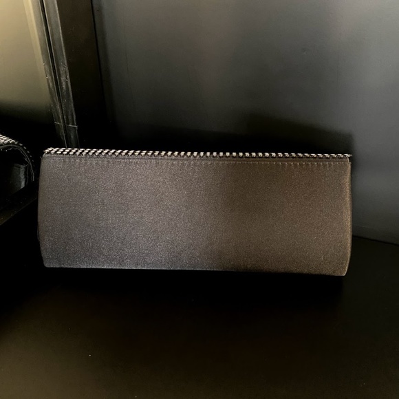 Black and Silver Clutch - Picture 4 of 5